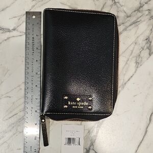 Kate Spade Black Zip Around Organizer